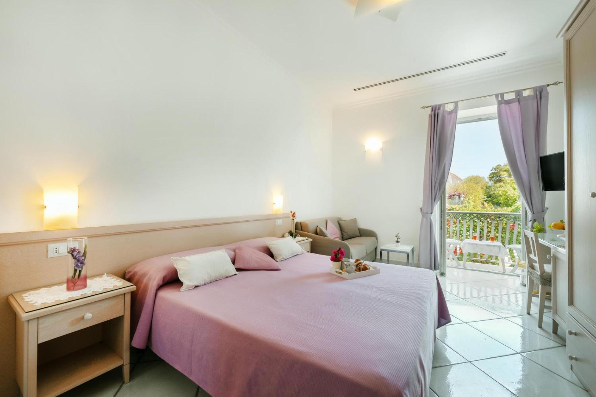 La Vispa Teresa Ischia Exterior photo